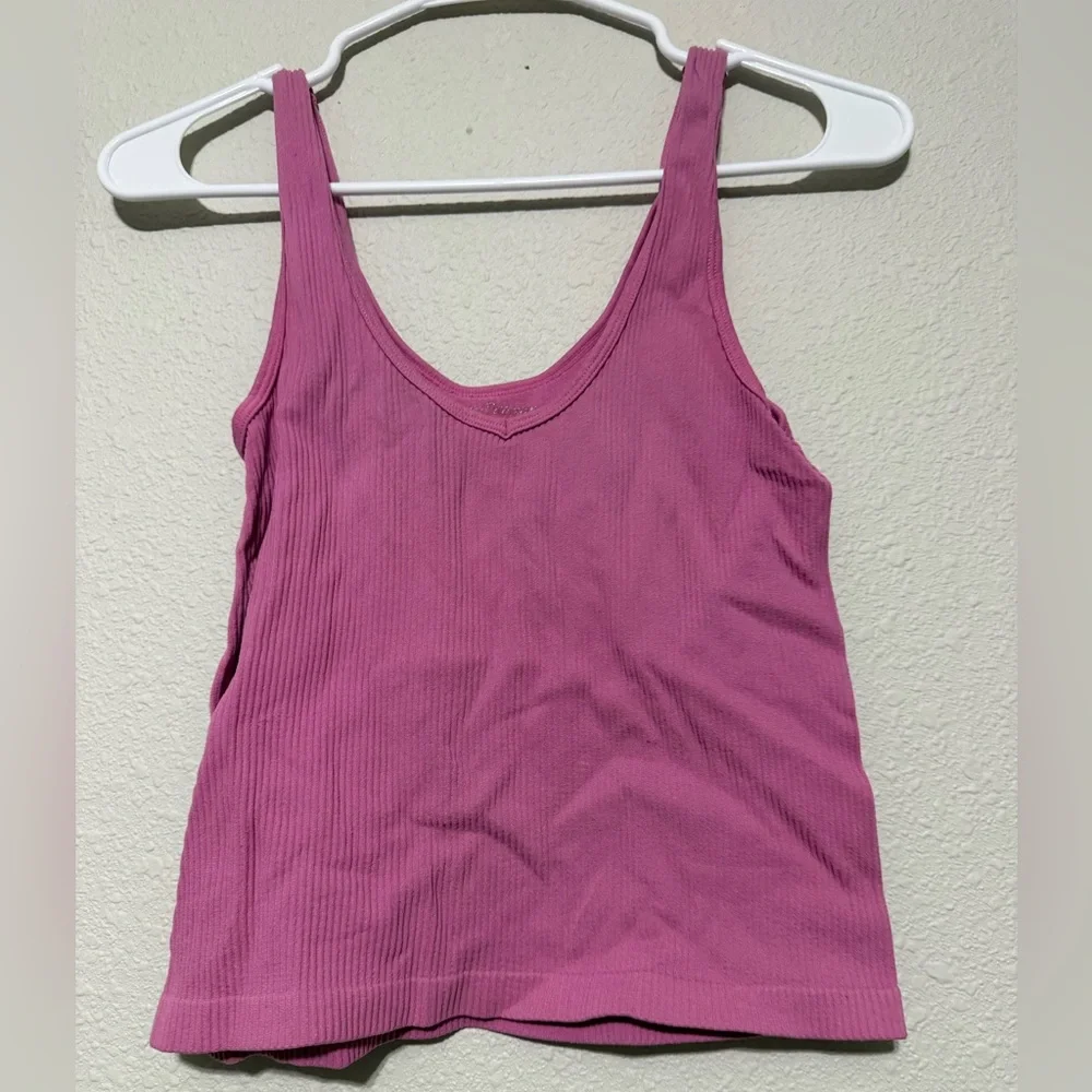 Vibrant Pink Ribbed Tank Top - Picture 1 of 4